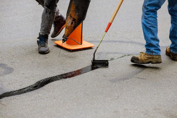 Parking Lot Crack Sealing in Livermore
